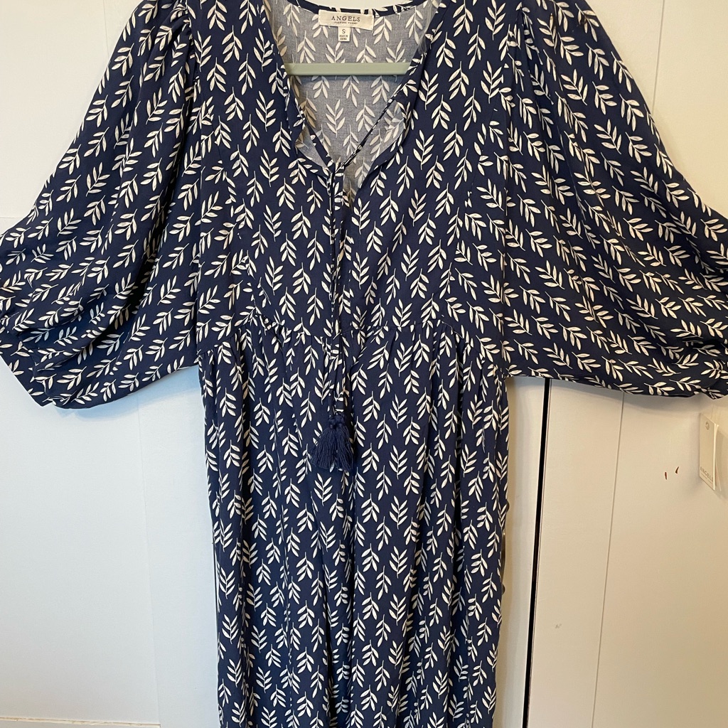 Elegant Blue And White Patterned Midi Dress